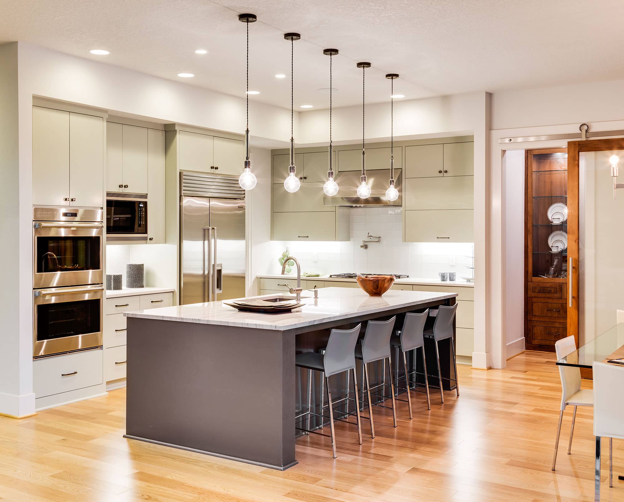 Modern farmhouse kitchen